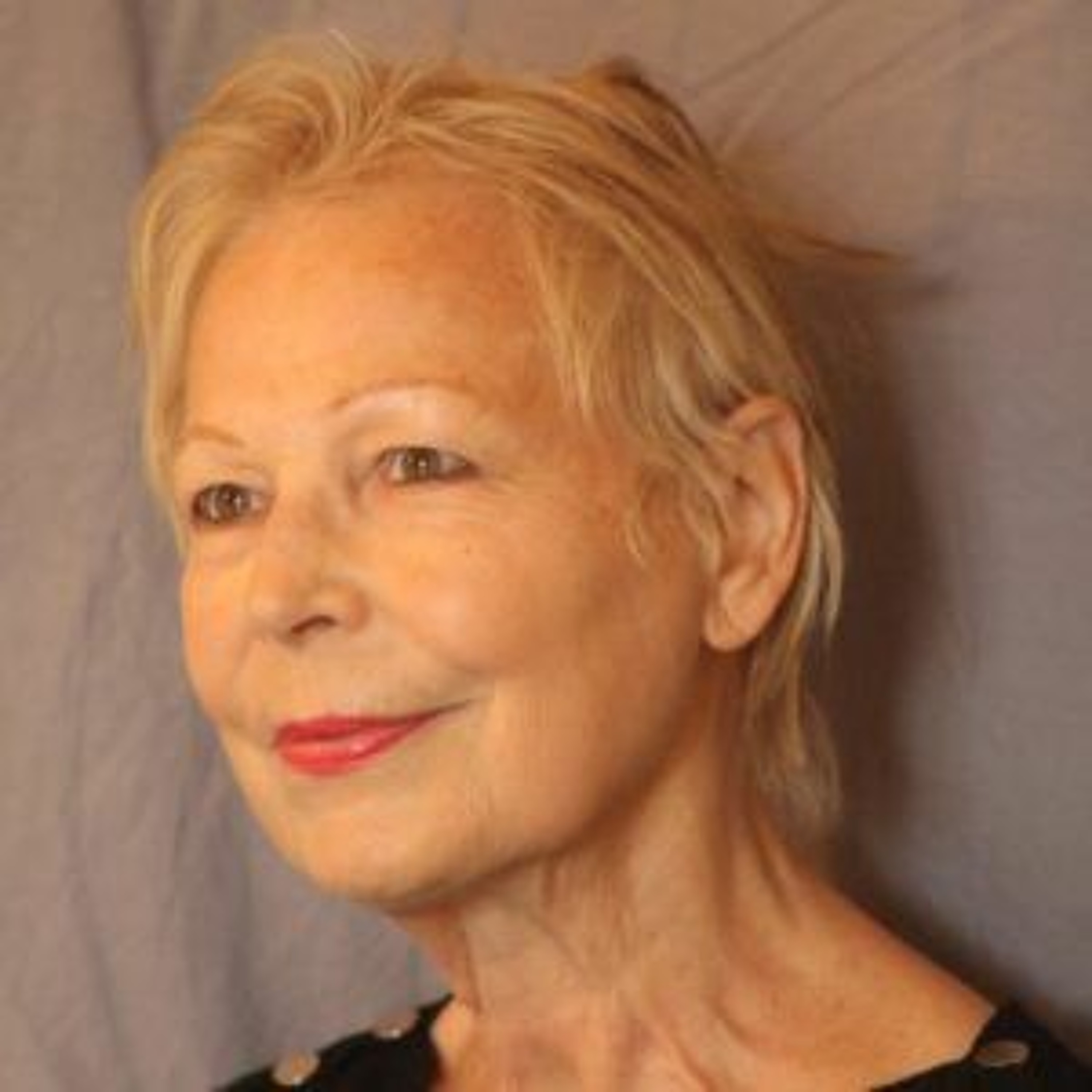 LYDIE SALVAYRE – RÊVER DEBOUT & LA FAMILLE