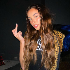 ‎⁨مخاصمني⁩