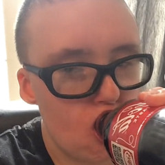 Ybngora - Kalla mig robot