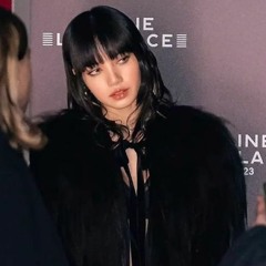 REAL MESSY BITCH