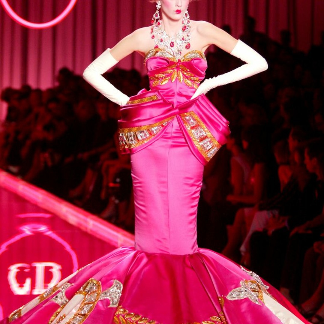 Stream Christian Dior Haute Couture F/W 2004 Paris by ssonic