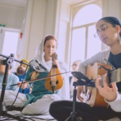 sun yaar hamaare sajan - Gurpreet Kaur & Aurore Seguier (Acoustic)