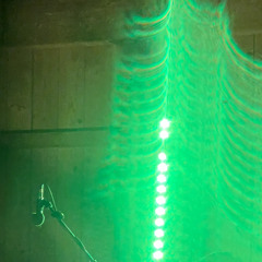 sitter vid min dator och väntar på di [VM - 20250630]