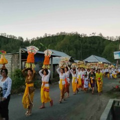 Procession à Bali - Lac Batur