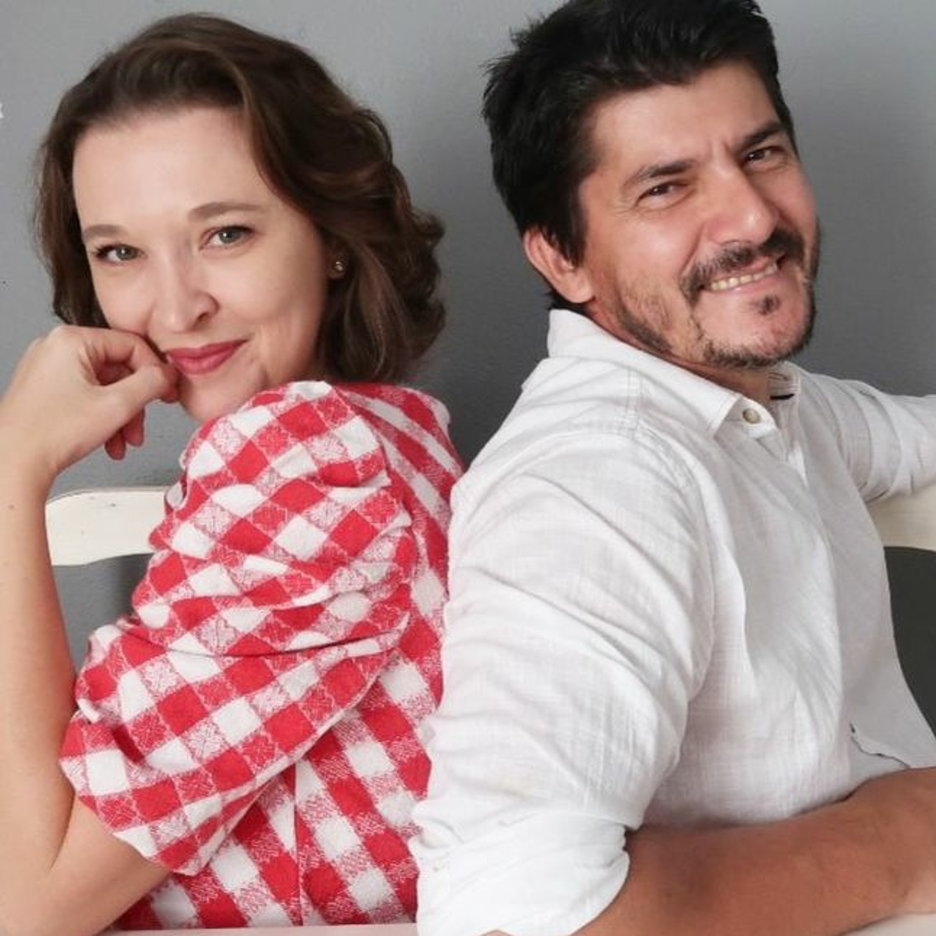 56 - Homens na costura SIM! Com Diana Demarchi e Paulo de Almeida episode artwork