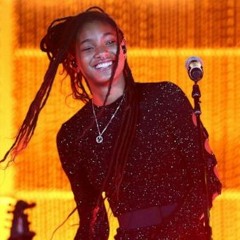 Willow Smith - Wait A Minute! (live Performance)