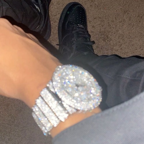 I Go Way? (feat. Dilli Shun)