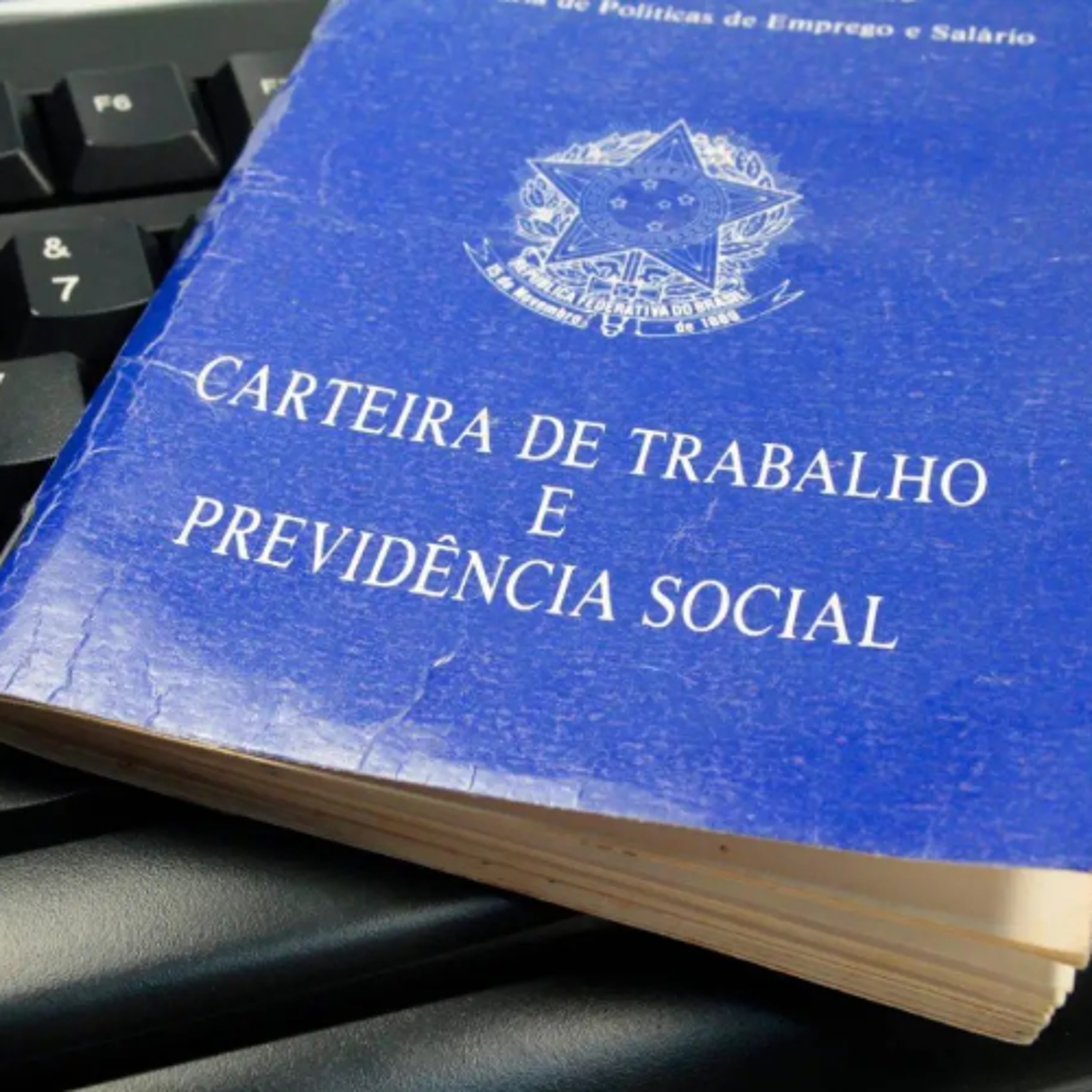 Entidades empresariais defendem aprovação da PEC do Trabalho Flexível no Senado episode artwork