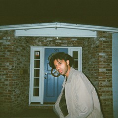 dontlookatme (or i'll break)