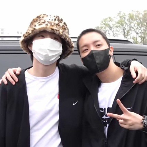 Agust D, J-hope - Huh?!