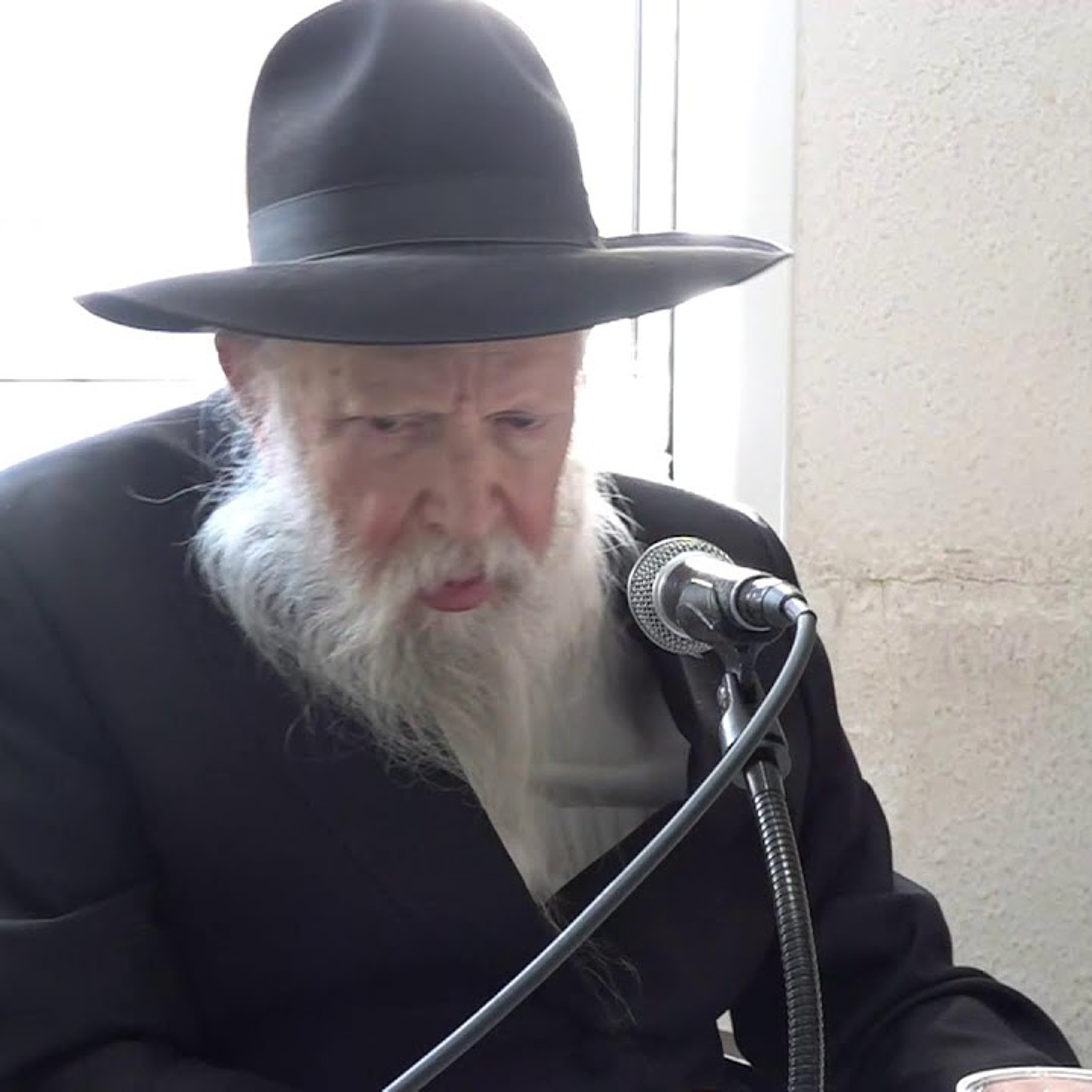 "הילד השני" episode artwork