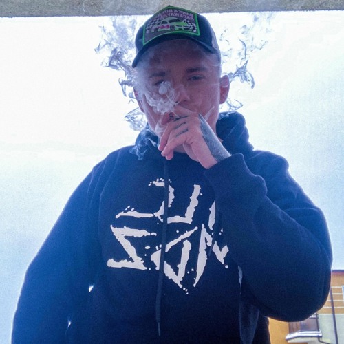 PAZZY - BOSS UP ft. PIKERS (prod. SAMER) (OG WERSJA)