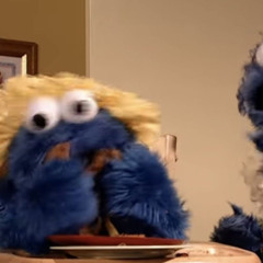 POLLY WANT A MUNCHA