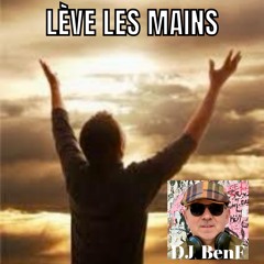 Lève les mains