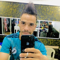 Cheb_Azzedine_Sghir_Ft_Kader_Zakzouk_-_Lila_Nefriha_من_مخي_نمحيها(MP3_70K).mp3