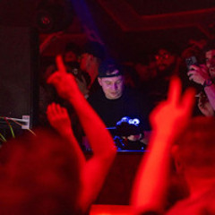 ROTE FLAGGEN (TECHNO REMIX)