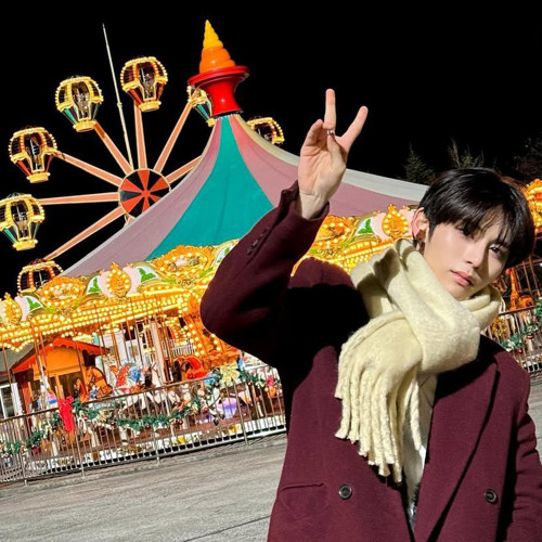 新品未開封★公式韓国版 ★DECON JIMN 2021BTS goes on 新品未開封☆公式韓国版 ☆DECON JIMN 2021BTS goes on image.jpg