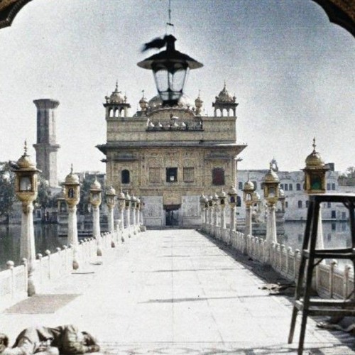Gur Ramdas Rakho Sarnai - Bhai Avtar Singh & Bhai Gurcharan Singh Ji