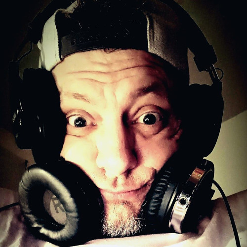 It's Me Dave open up I got the stuff