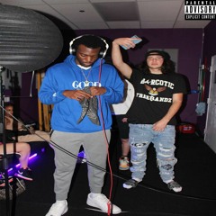 HUNNIDS (feat. MOOKIE TRES)