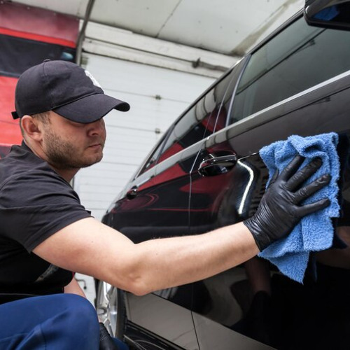 The Key Differences between PPF and Ceramic Coating for Your Vehicle’s Care