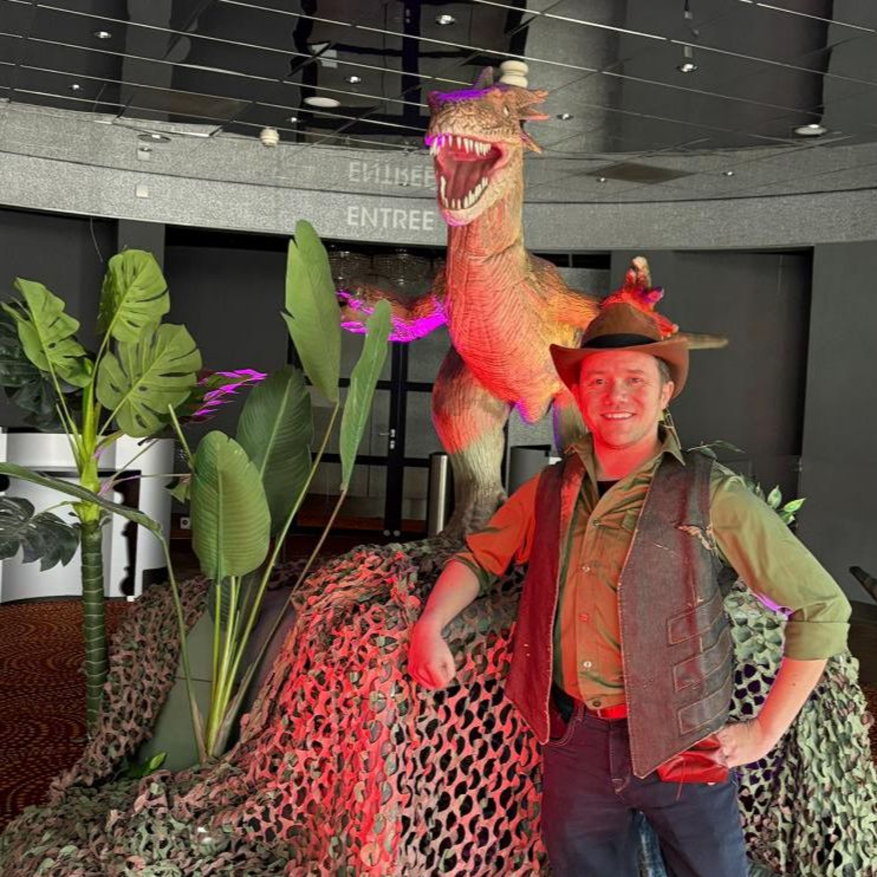 2026-04-23 WORLD OF DINOS IN ZANDVOORT episode artwork