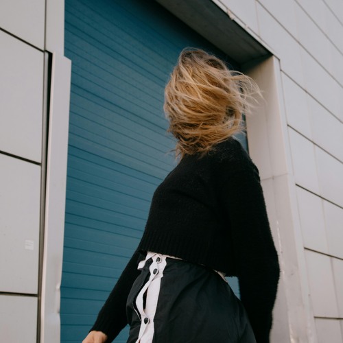 Iris Dee Jay w/ Heni Lasut ~ Missing [Dreamy Chillout Mix]