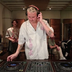 Dj Pinky Promise - Synthetic Love | Radio Rudina