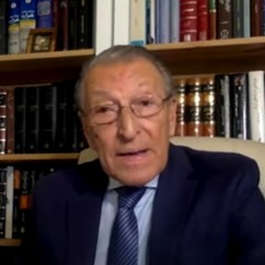شاخه های این درخت کهن دوشنبه ۵ اردیبهشت ۱۴۰۱