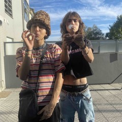 Puto Roger, tripsyhell : Extintor (Prod. 555laughter)