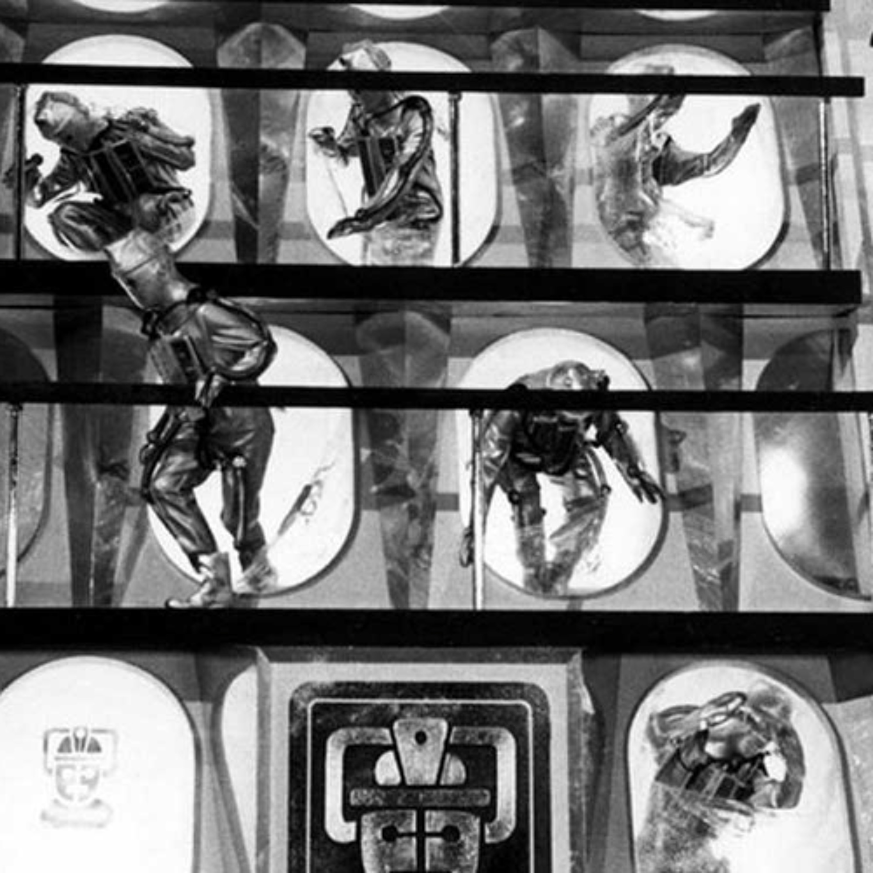 2 Guys a Girl and a Podcast Episode 329 - Doctor Who - The Tomb of the Cybermen episode artwork