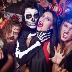 Traction 🕺🎃 (prod. War)