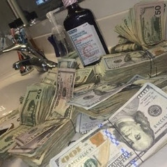 palms itchin [KayyLuciano]