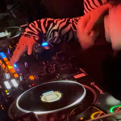 meow meow :3 family affair: dj sali bre b2b lil_lit_lili