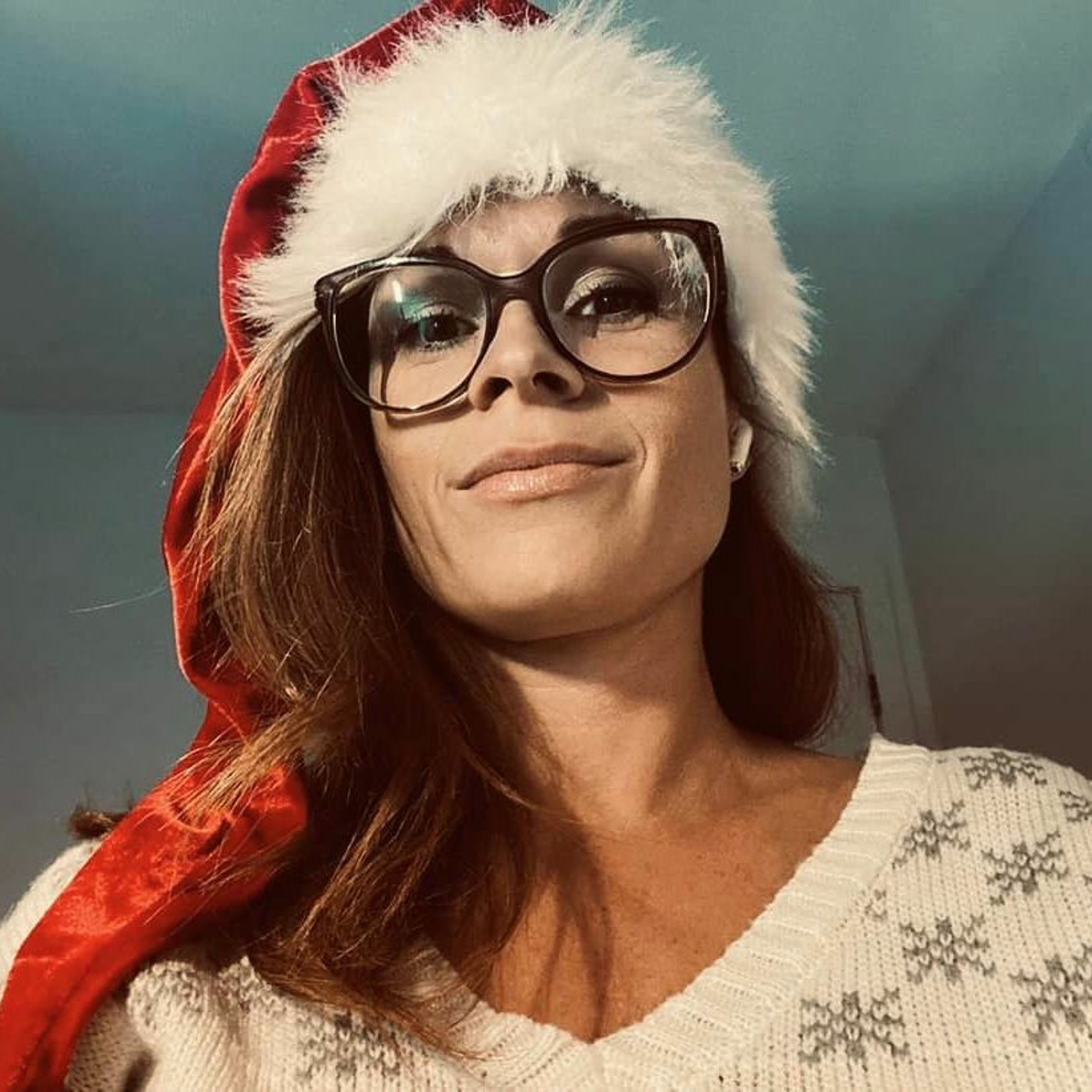 Julie Marlow presents Skin Tone podcast