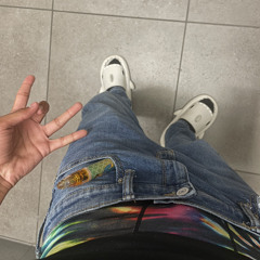 Type Shit (feat.Pr3shaah)