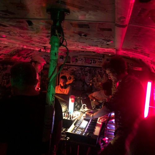 wir sind die Sonne feat. Dario Klein - Fire (live jam, Odonien) auf iiwii.cologne (it is what it is! Köln - Germany)