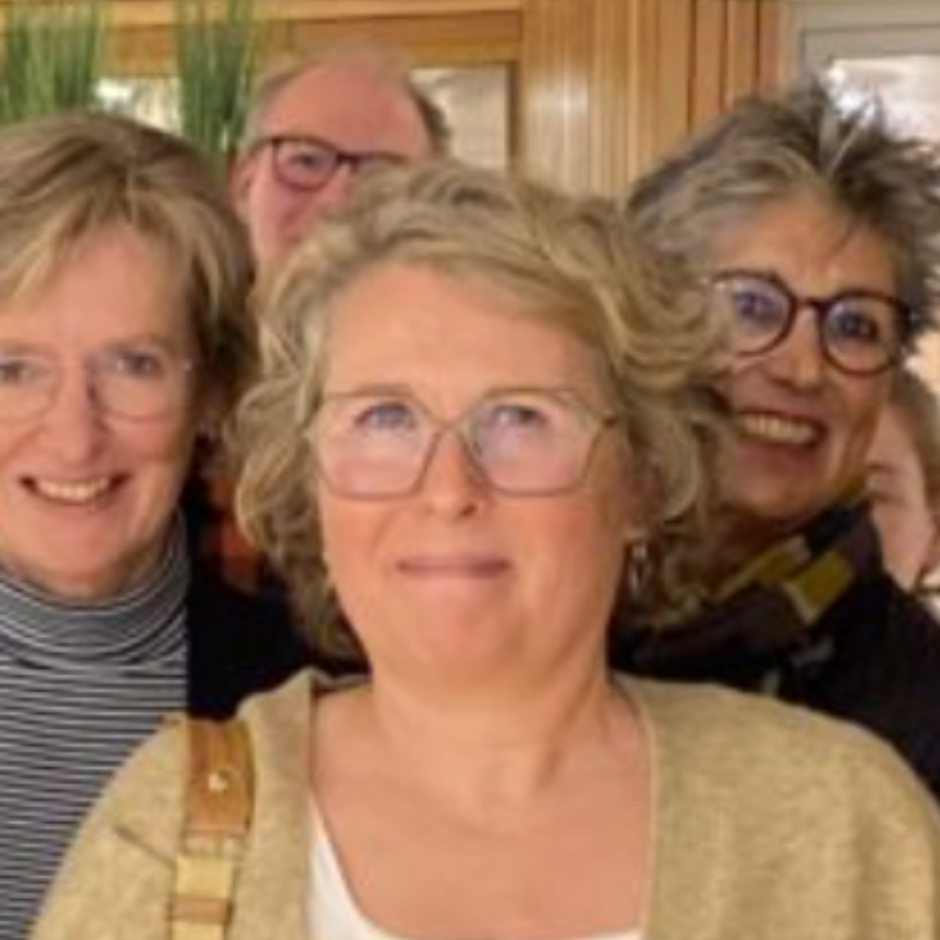 2025-12-08 Nanette Kappers uit de Kerkwijk is bang voor een hoge parkeerdruk na de herinrichting van de Kerkwijk episode artwork