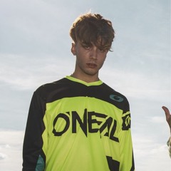 Tony Boy - Come Mi Guardi(Slowed And Reverb)