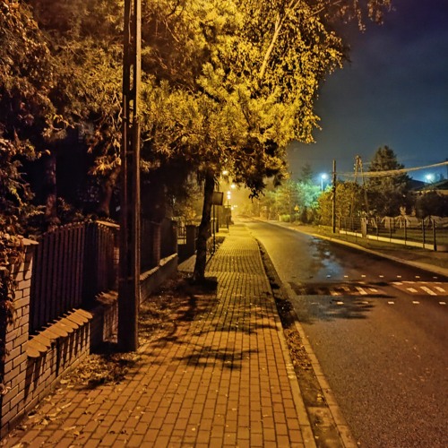меня там нет