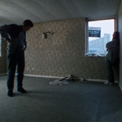Threads (clip)