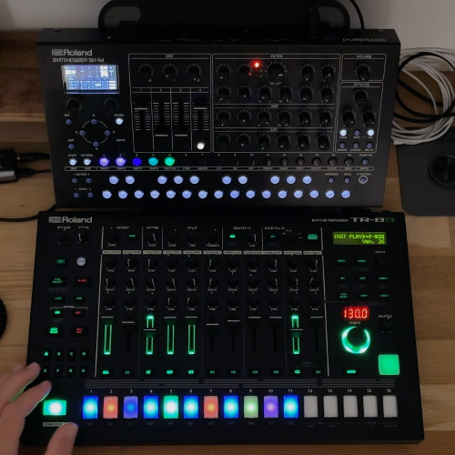 Minimal Techno live track "Simulation" I Dawless with Roland TR-8S & SH-4D I 130 BPM