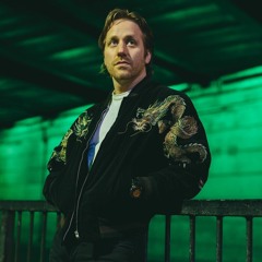 Hangout - 10 - Drew Davies