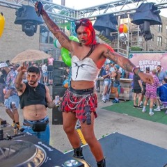 QUEEN! Market Days Takeover