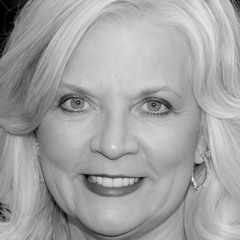 Resiliency Unleashed. Diversity In Cybersecurity. Joyce Brocaglia, EWF & Kris Lovejoy, Kyndryl.