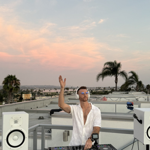 Live set San Diego Rooftop