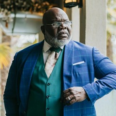 Bishop T.D. Jakes - When people walk away from you....LET THEM WALK!!