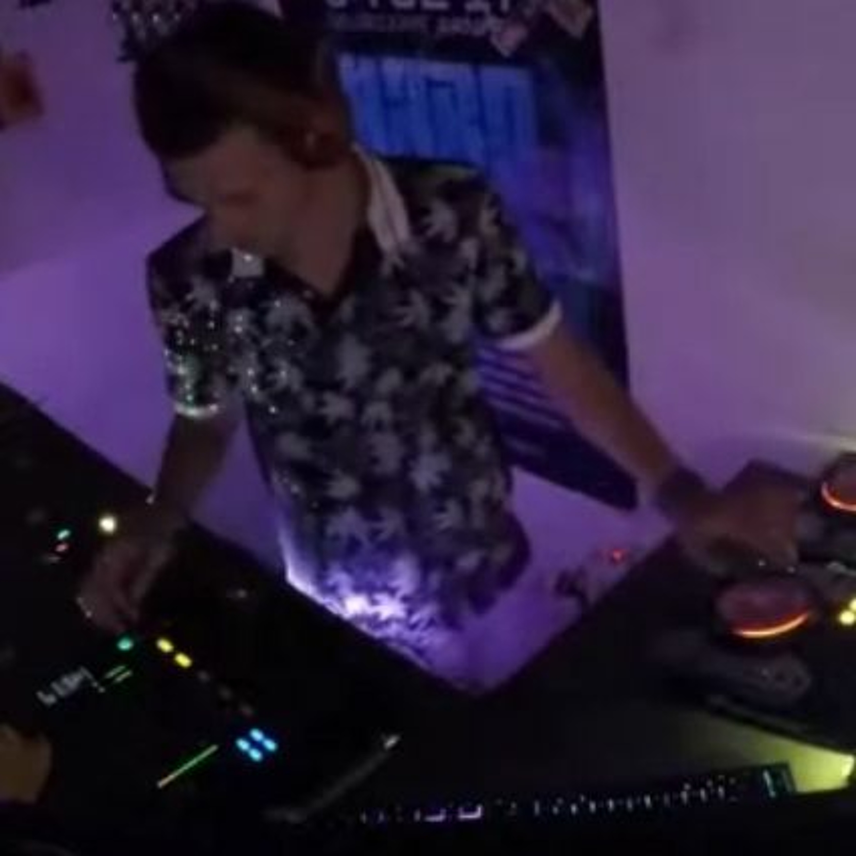 DDZ Presents: a Livestream