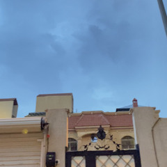 ليه المطر بالذات ريحه وصبَه كنه رسول بين الاحباب .