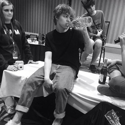 وينه كلامك ذاك حجيك اليه